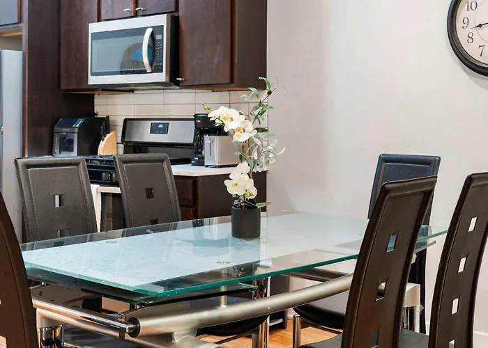 4br 3ba Pilsen Retreat - 10 Min From Downtown Apartamento Chicago