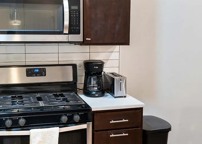 Apartamento 4br 3ba Pilsen Retreat - 10 Min From Downtown *