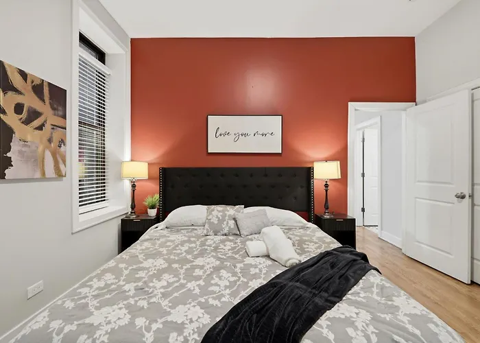 Apartamento 4br 3ba Pilsen Retreat - 10 Min From Downtown *