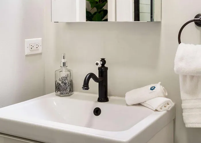 Apartamento 4br 3ba Pilsen Retreat - 10 Min From Downtown Chicago