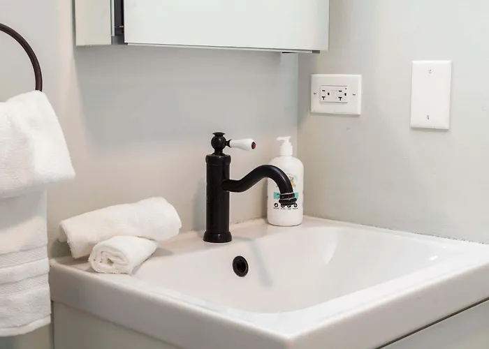 Apartamento 4br 3ba Pilsen Retreat - 10 Min From Downtown