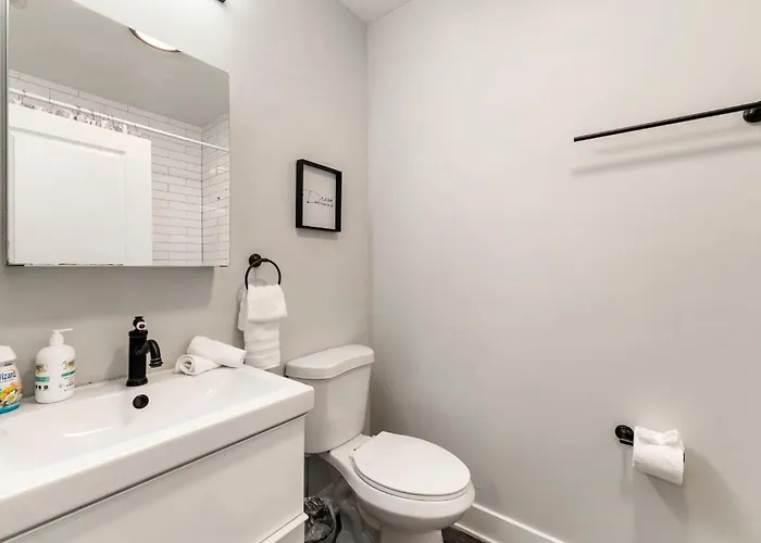 4br 3ba Pilsen Retreat - 10 Min From Downtown